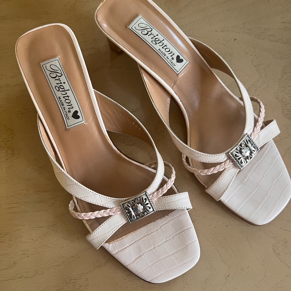 Brighton Women's Cream Croc-Embossed Heels
